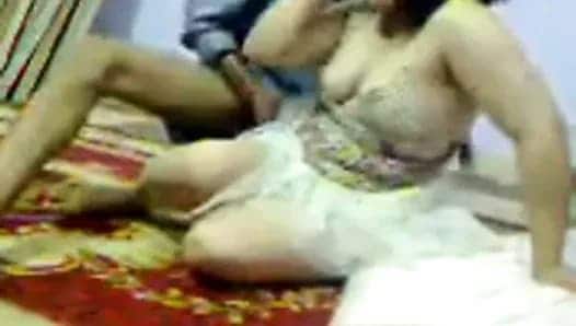 بيحاول ي نيك شرالأمط  في طيزها  سكس مصري مسرب